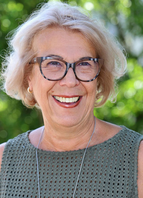 Angelika E. Fries, Kinesiologie, Energiearbeit, Geistiges Heilen
